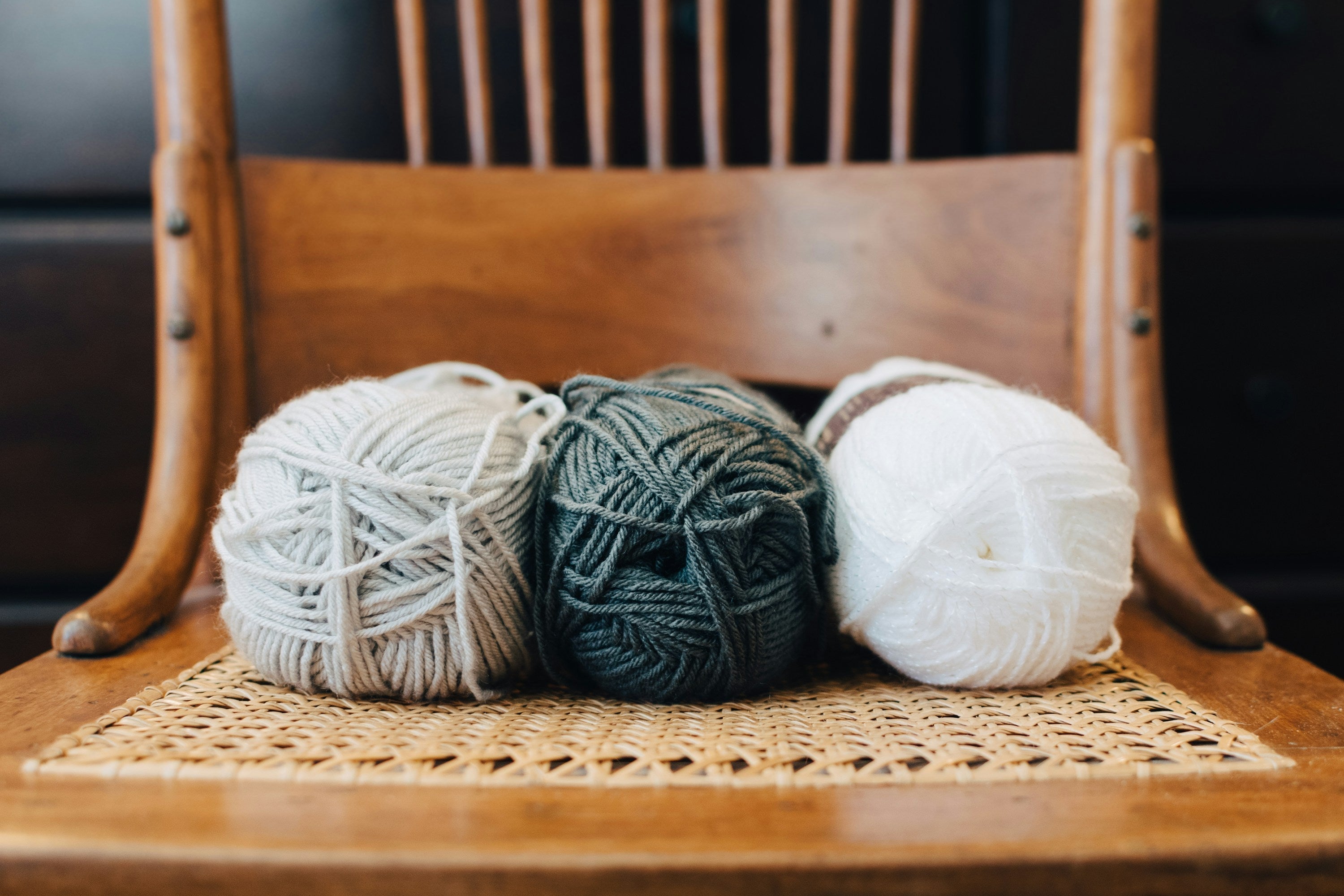 A Knitting Circle for Beginners (and the Wool-Curious)