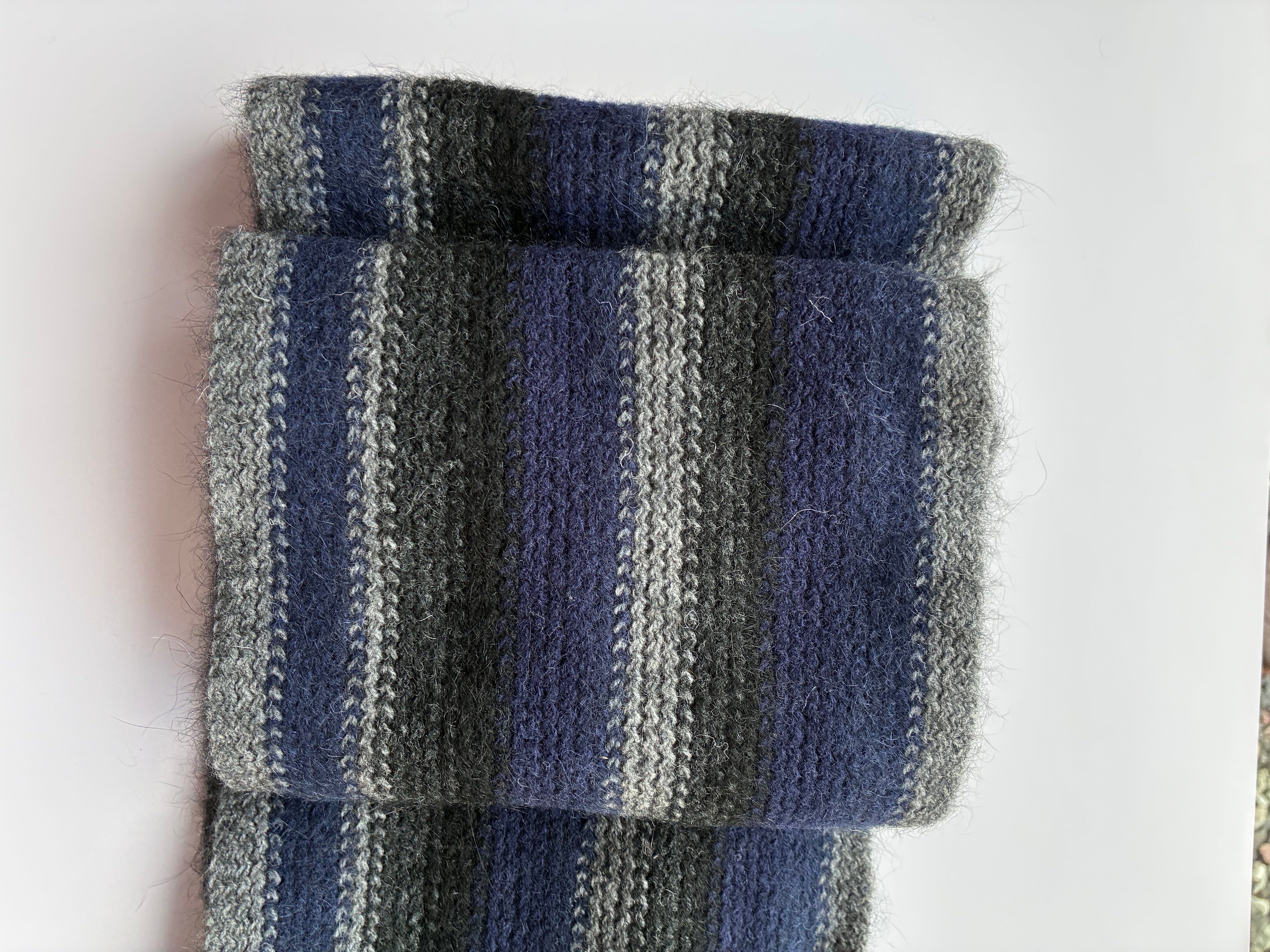Graphite striped scarf