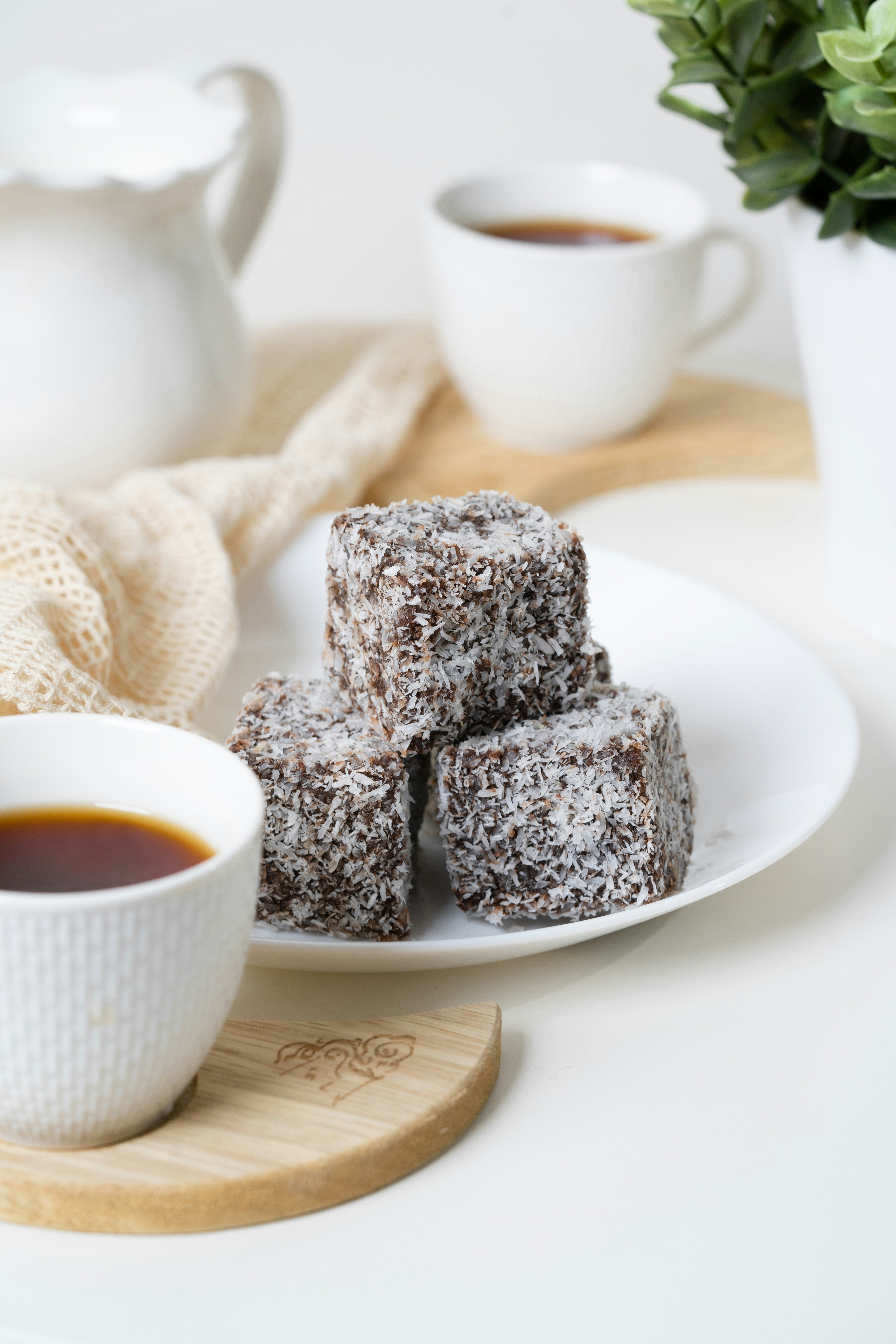 Tea Salon: Lamingtons for October